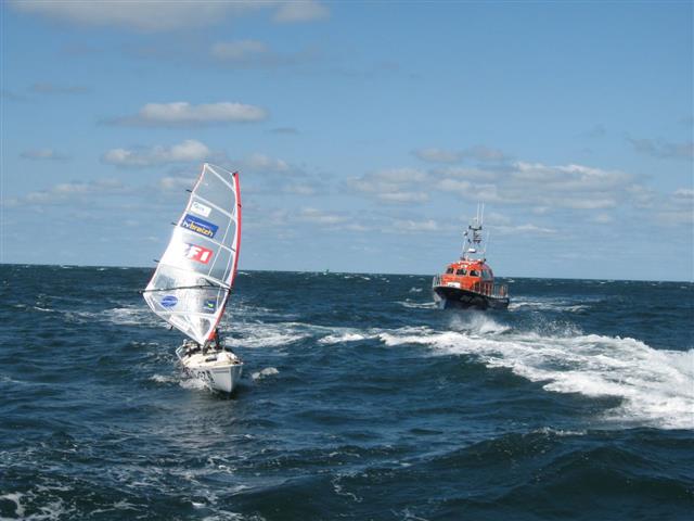 420,apprentissage,balade,bateaux,be,bretagne,brevets,caravelles,centre,classes,club,cours,creach,creac'h,d'iroise,dériveurs,école,emplois,état,finistère,île,kayaks,kereon,kornog,jument,la,lampaul,le,les,locations,mer,moniteurs,nautique,nautisme,navigation,naviguer,offres,optimistes,ouessant,pav,planches,stages,stiff,vacances,voiles,voiliers